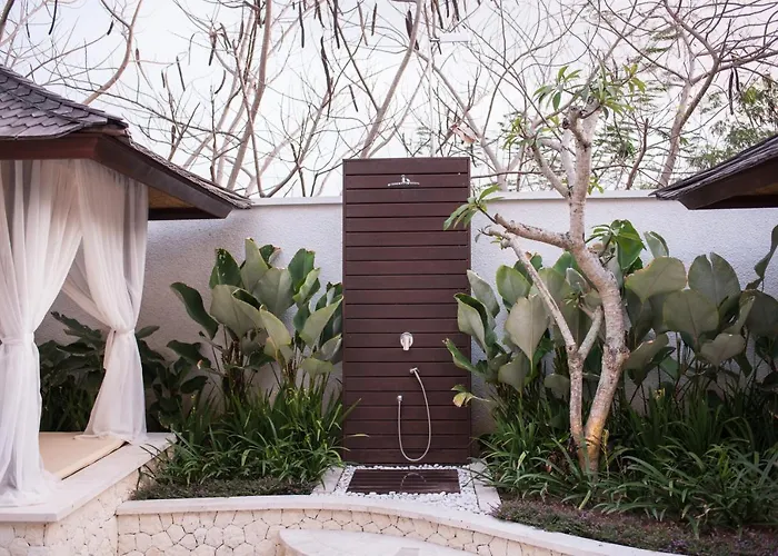 Adhiloka 3* Uluwatu (Bali)