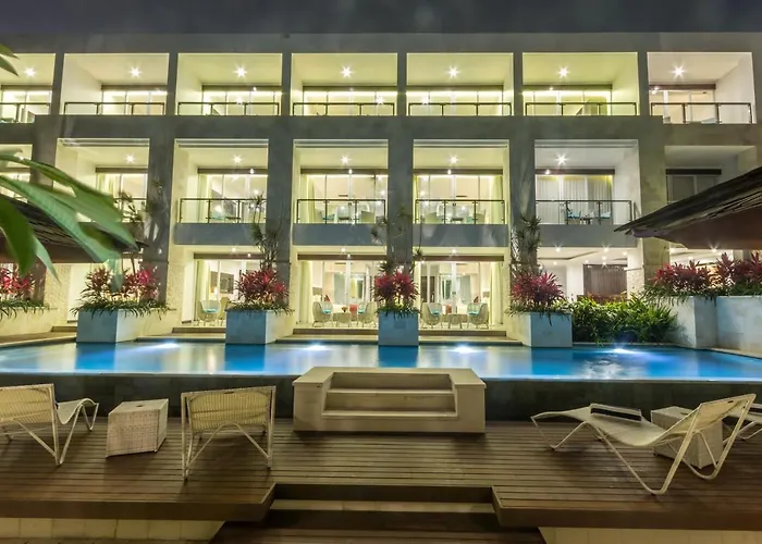 Adhiloka Hotel 3*