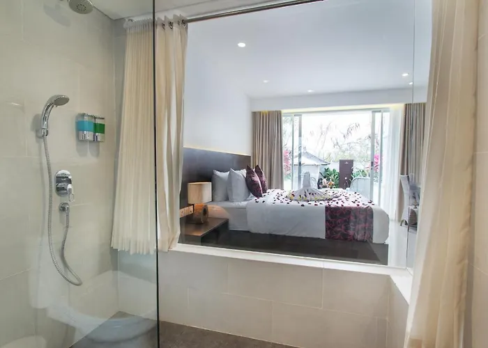 Adhiloka 3* Uluwatu (Bali)